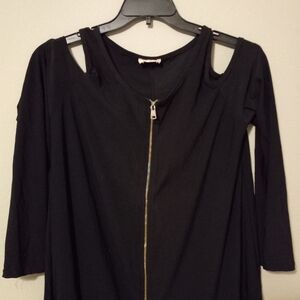 pinc XL Witchy Front Zip Cold Shoulder Long Sleeved Tunic Top